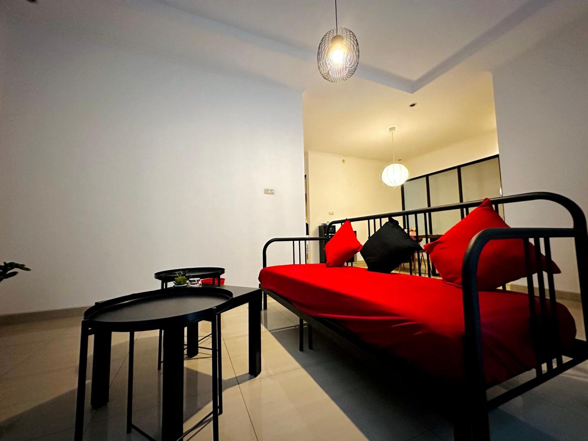 4-Bedroom Home In South Jakarta Nuansa Swadarma Residence By Le Ciel Hospitality Jacarta Exterior foto